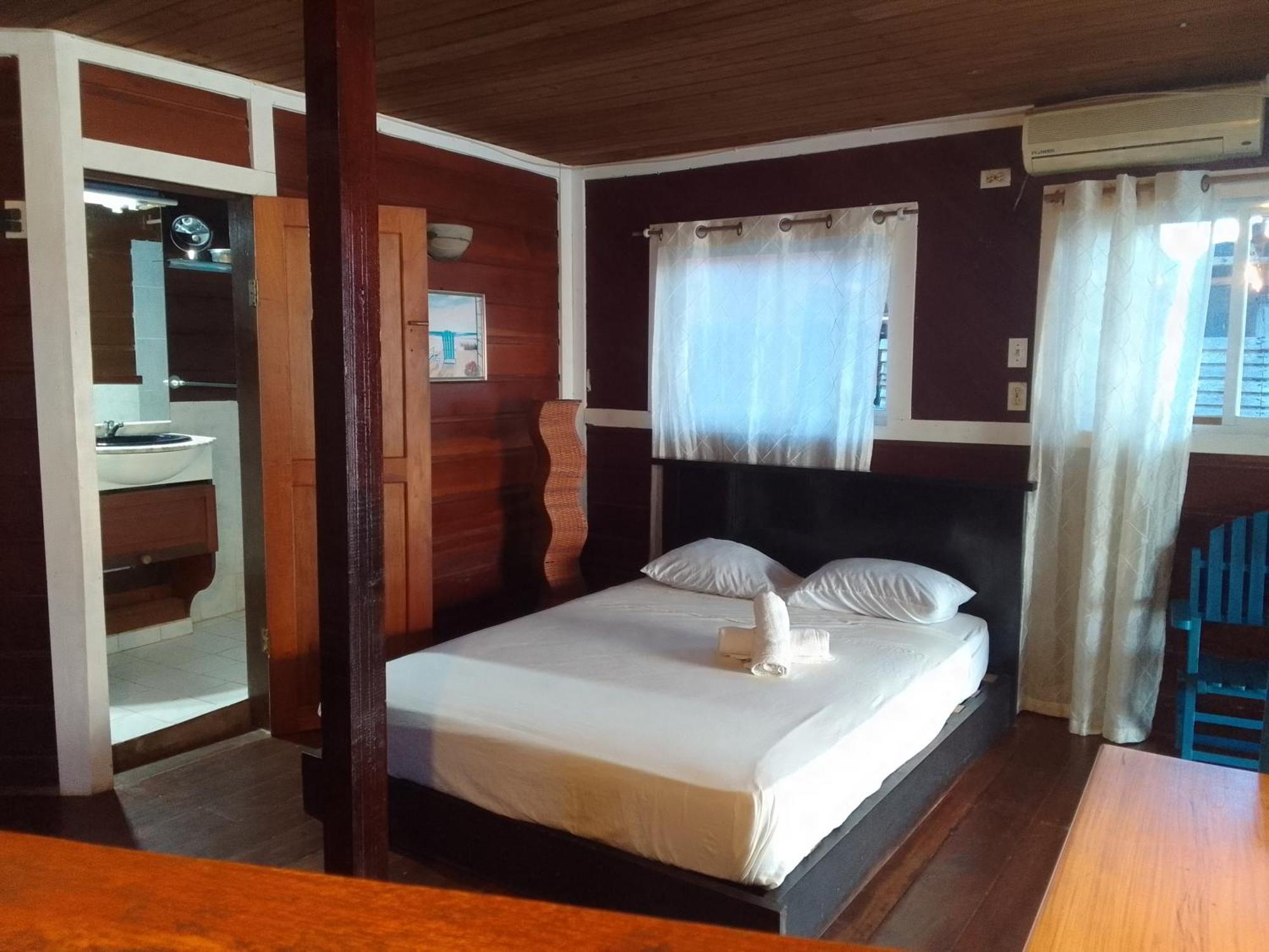 فيلا Casa Elba Sobre El Mar بوكاس تاون المظهر الخارجي الصورة